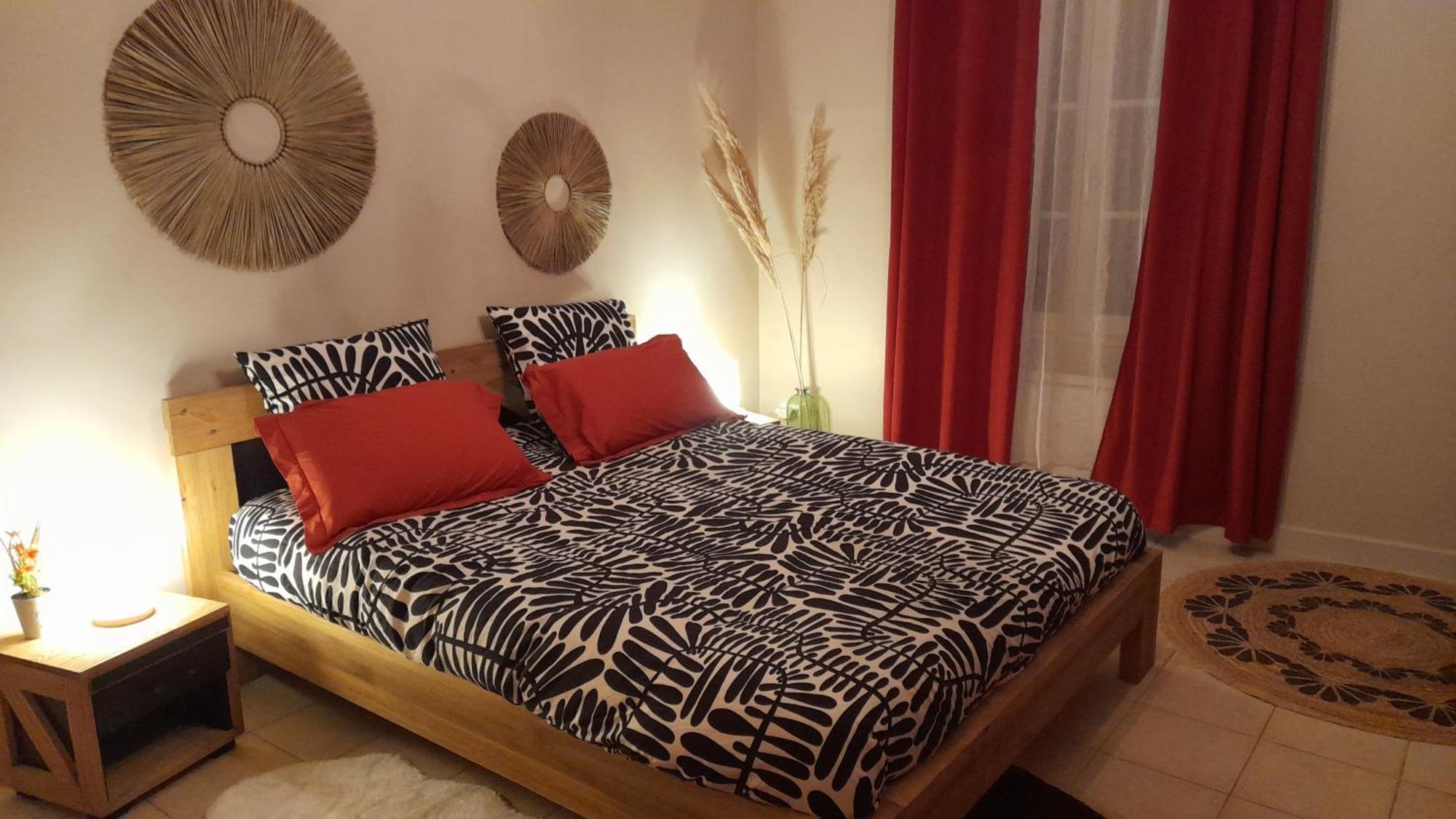 L'Oostaloo Logement De Vacances Usclas-l'Herault Luaran gambar