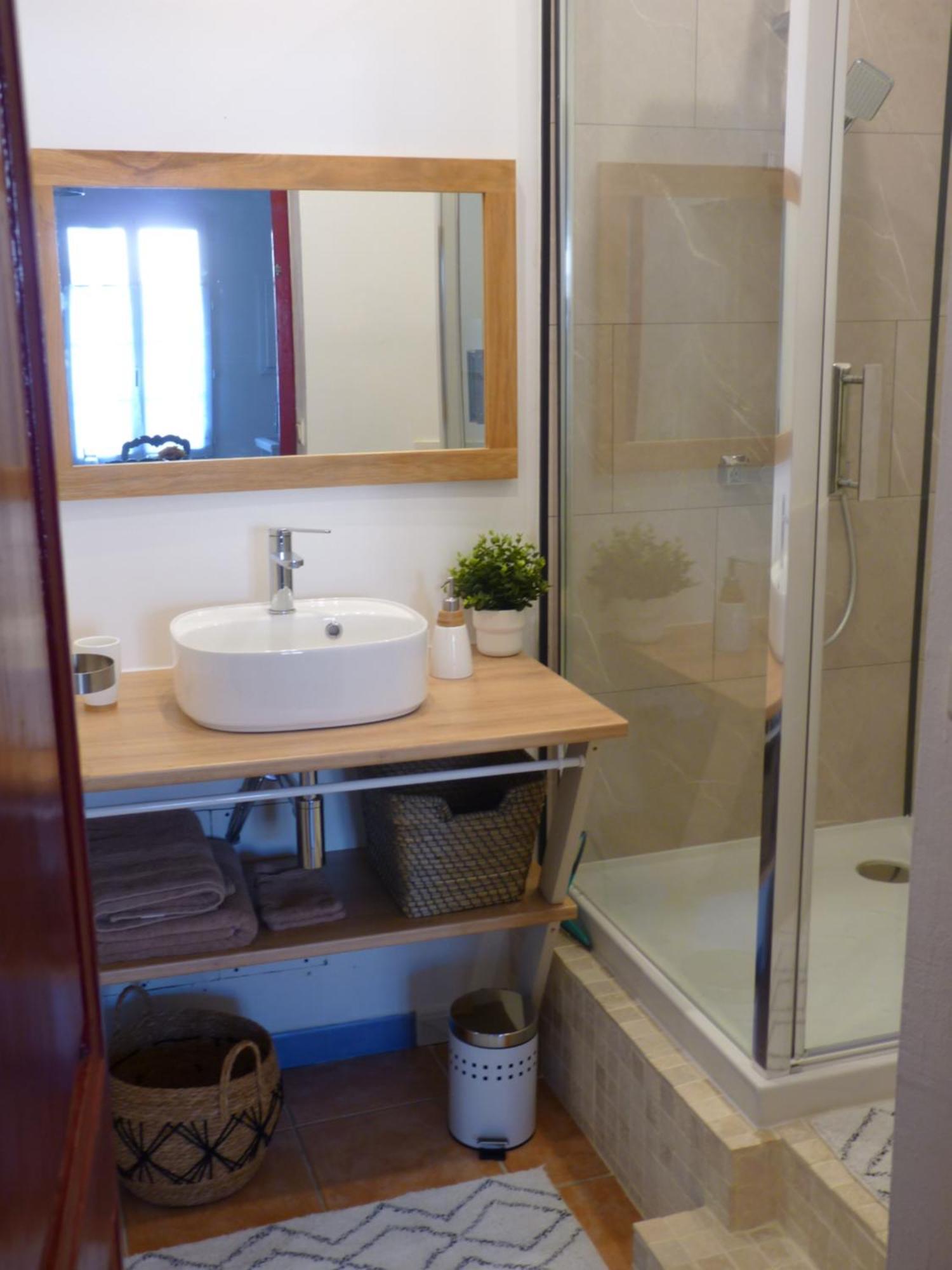 L'Oostaloo Logement De Vacances Usclas-l'Herault Luaran gambar